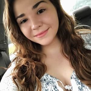 Meet your Posher, Alexis